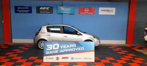 Renault Clio III 1.6 Dynamique 5 Door Auto
