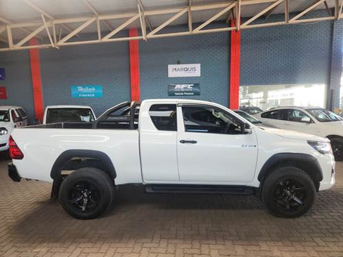 Toyota Hilux 2.4 GD 6 RB SRX P/U Extended Cab
