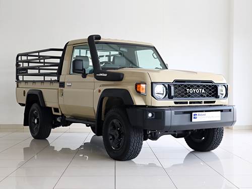 Toyota Land Cruiser 79 2.8 GD-6 Auto