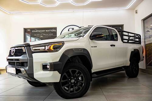 Toyota Hilux 2.8 GD-6 RB Legend Extra Cab