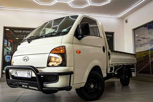 Hyundai H100 2.6 D Euro II Dropside Aircon