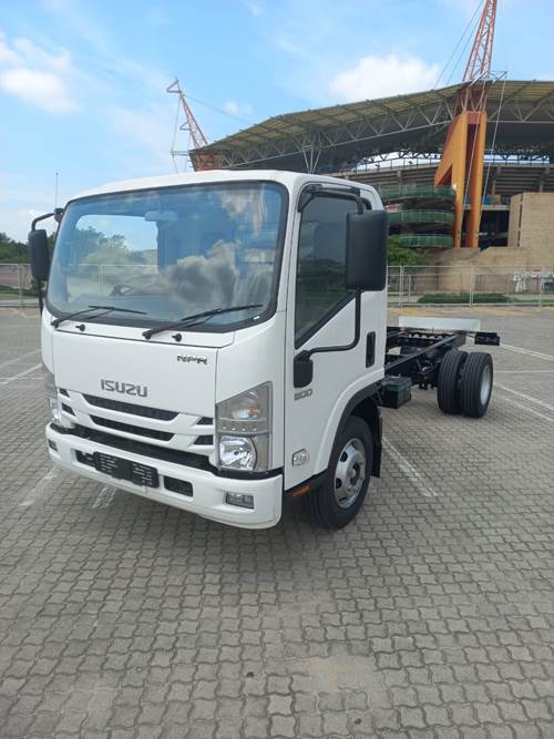 Isuzu NPR 300 - Auto / Manual Transmission