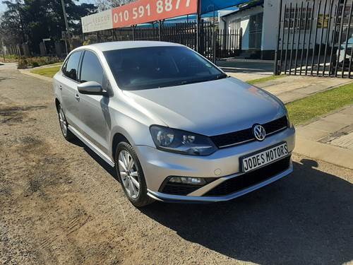 Volkswagen (VW) Polo Sedan 1.6 Comfortline