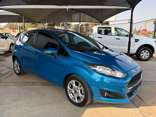 Ford Fiesta 1.0 EcoBoost Ambiente Powershift 5 Door