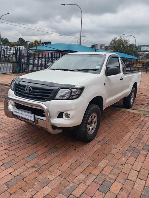 Toyota Hilux ( II) 2.5 D-4D Single Cab