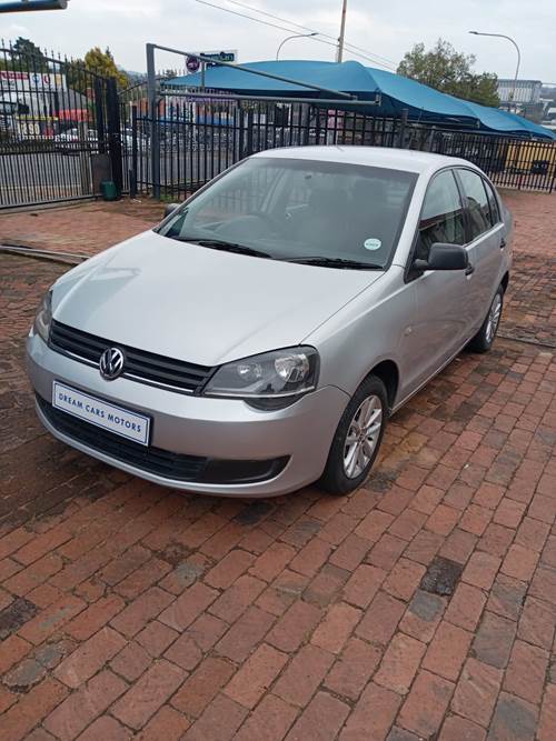 Volkswagen (VW) Polo Vivo 1.6 Sedan