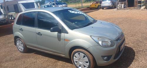 Ford Figo 1.4i Ambiente 5-Door Hatch Back