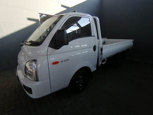 Hyundai H100 2.6 D Euro II Dropside Aircon