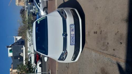 Volkswagen (VW) Polo Vivo 1.6 Hatch 5 Door