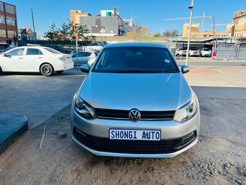 Volkswagen (VW) Polo Vivo 1.4 Hatch Comfortline 5 Door