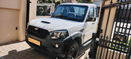 Mahindra Bolero NEF Drop Side