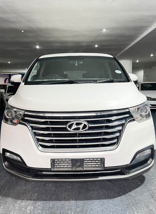 Hyundai H1 2.4 CVVT GLS 9 Seater
