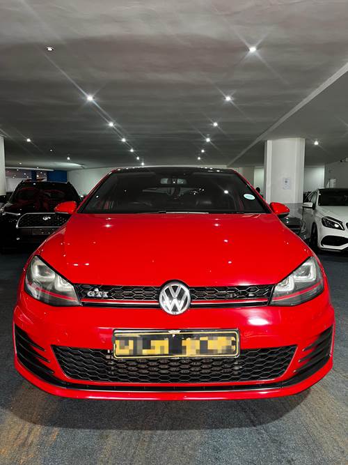 Volkswagen (VW) Golf 7 GTi 2.0 TSi DSG