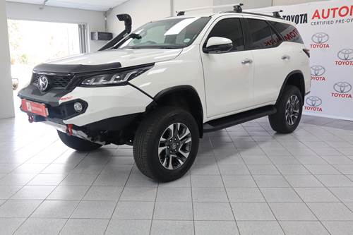 Toyota Fortuner VI 2.8GD-6 VX Auto 4x4