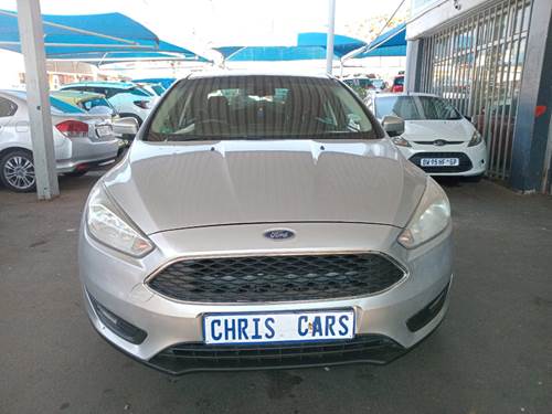Ford Focus 1.0 EcoBoost Ambiente Sedan