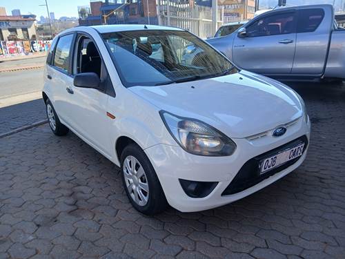 Ford Figo 1.4i Ambiente 5-Door Hatch Back