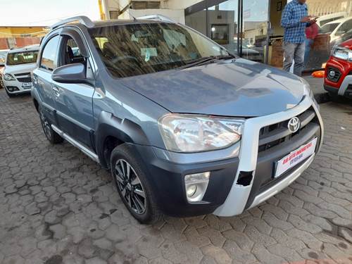 Toyota Etios Cross 1.5 Xs Hatch