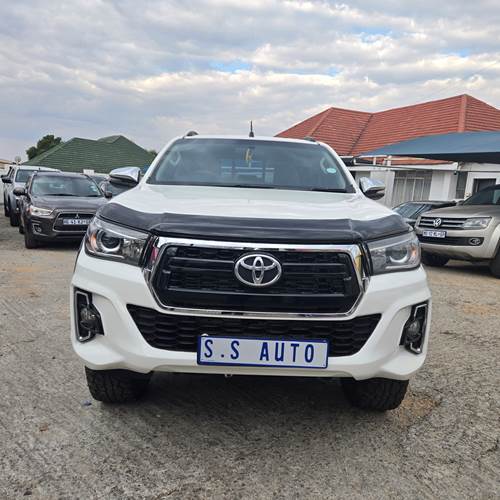 Toyota Hilux 2.8 GD-6 Double Cab Auto 