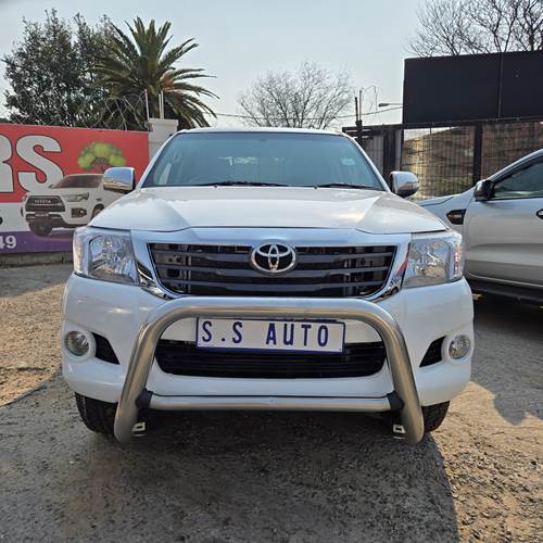 Toyota Hilux ( I) 4.0 V6 VVTi Raider R/B Double Cab 4X2 Auto