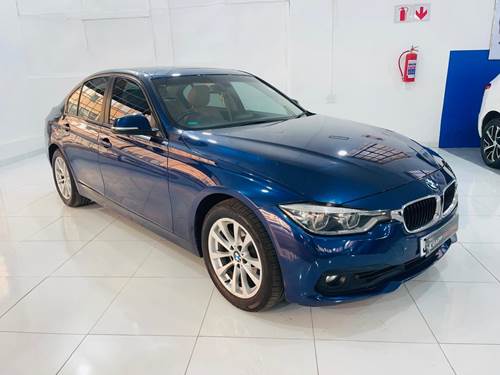 BMW 320i (F30) Auto