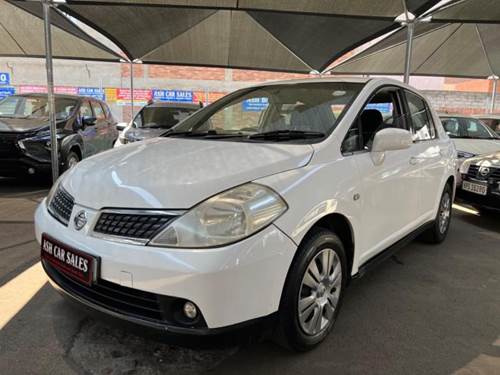 Nissan Tiida 1.6 Visia+ Sedan Auto