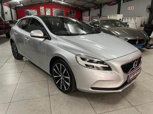 Volvo V40 D3 Momentum Geartronic