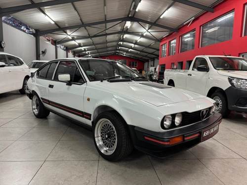 Alfa Romeo GTV 2.5 V6 A/C