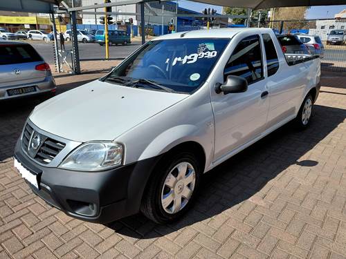 Nissan NP200 1.6i Pack