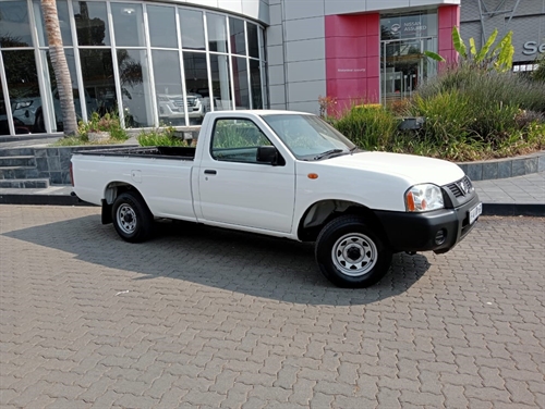 Nissan Hardbody NP300 2.0i LWB Single Cab