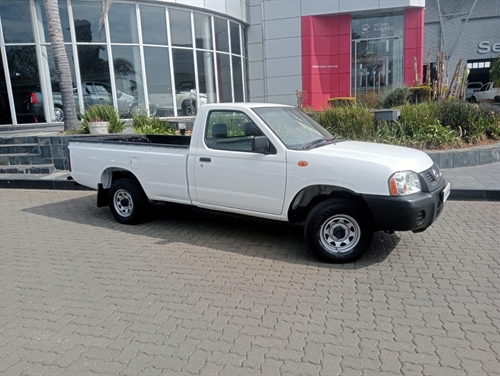 Nissan Hardbody NP300 2.0i LWB Single Cab