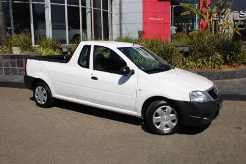 Nissan NP200 1.6i Pack