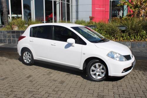 Nissan Tiida 1.6 Acenta Hatch Back