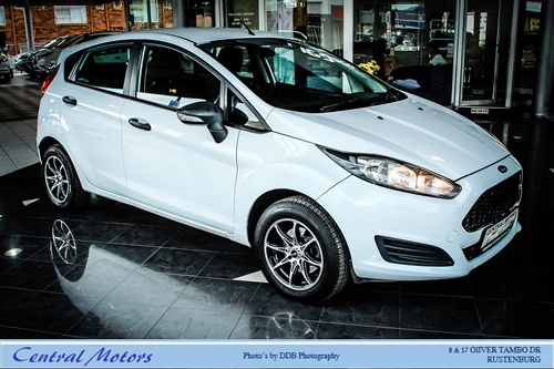 Ford Fiesta 1.4i (71 kW) Ambiente Hatch Back