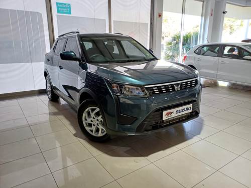 Mahindra XUV 300 1.2T (W6)