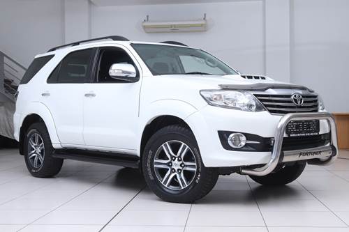 Toyota Fortuner III 2.5 D-4D VNT Raised Body Auto