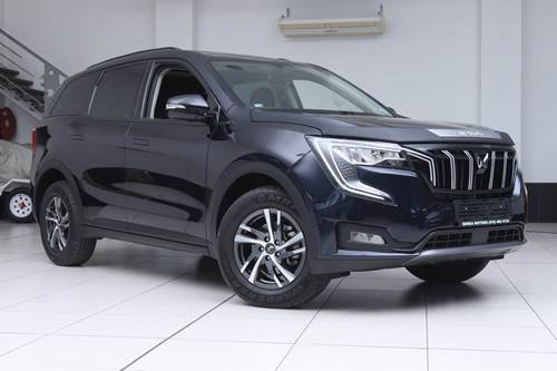 Mahindra XUV 700 2.0 AX5 Auto