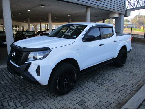 Nissan Navara 2.5 DDTi SE Double Cab 4x4