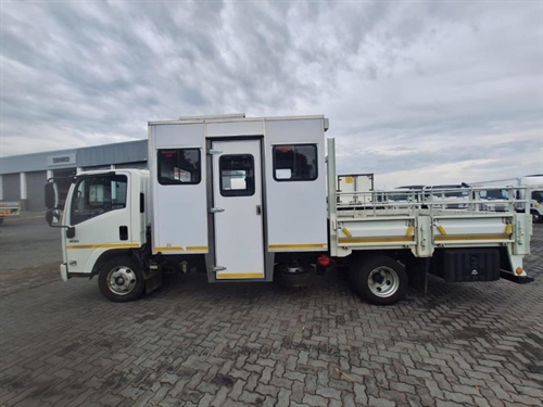 Isuzu NQR 500 - Auto / Manual Tansmission
