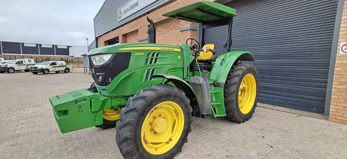 John Deere 6110M