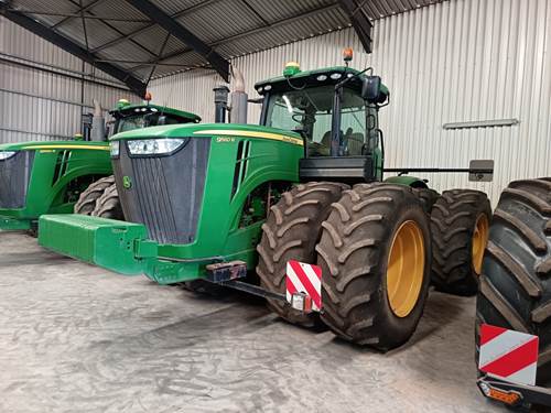 John Deere 9560R (Agric)