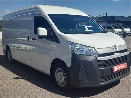 Toyota Quantum 2.8 SLWB Panel Van
