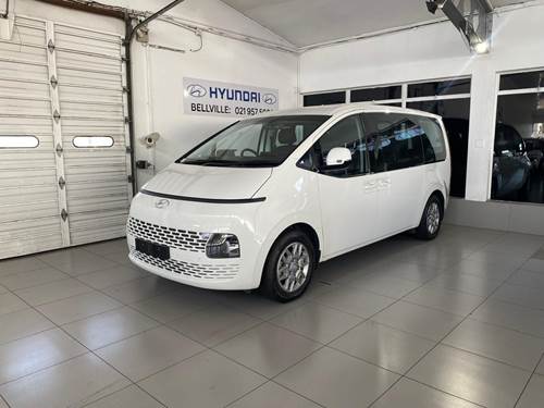 Hyundai Staria 2.2D Executive (9 Seater)