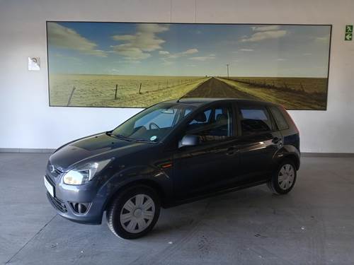 Ford Figo 1.4i Ambiente 5-Door Hatch Back