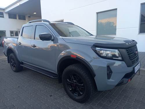 Nissan Navara 2.5 DDTi Pro-4X Double Cab Auto 4x4