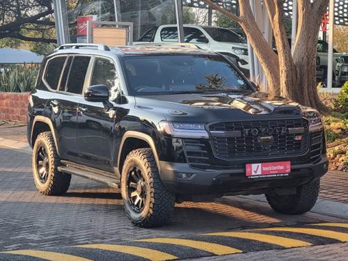Toyota Land Cruiser 300 V6 3.5T GR-S