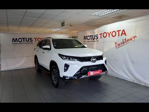 Toyota Fortuner VI 2.8GD-6 VX Auto 