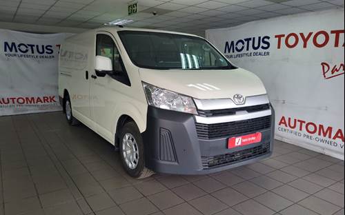 Toyota Quantum 2.8 LWB