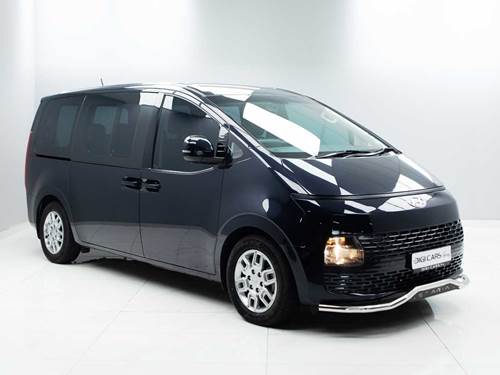 Hyundai Staria 2.2D Executive (9 Seater)