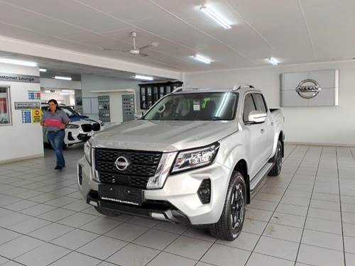 Nissan Navara 2.5D Double Cab LE 4x2