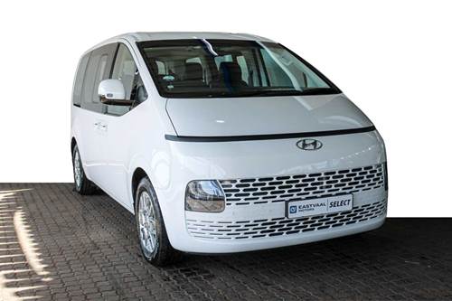 Hyundai Staria 2.2D Executive (9 Seater)